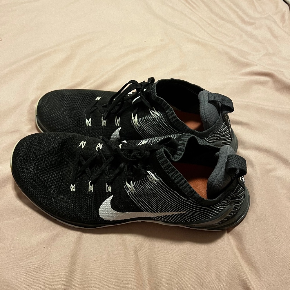 Men’s Nike Metcon Shoes size 13